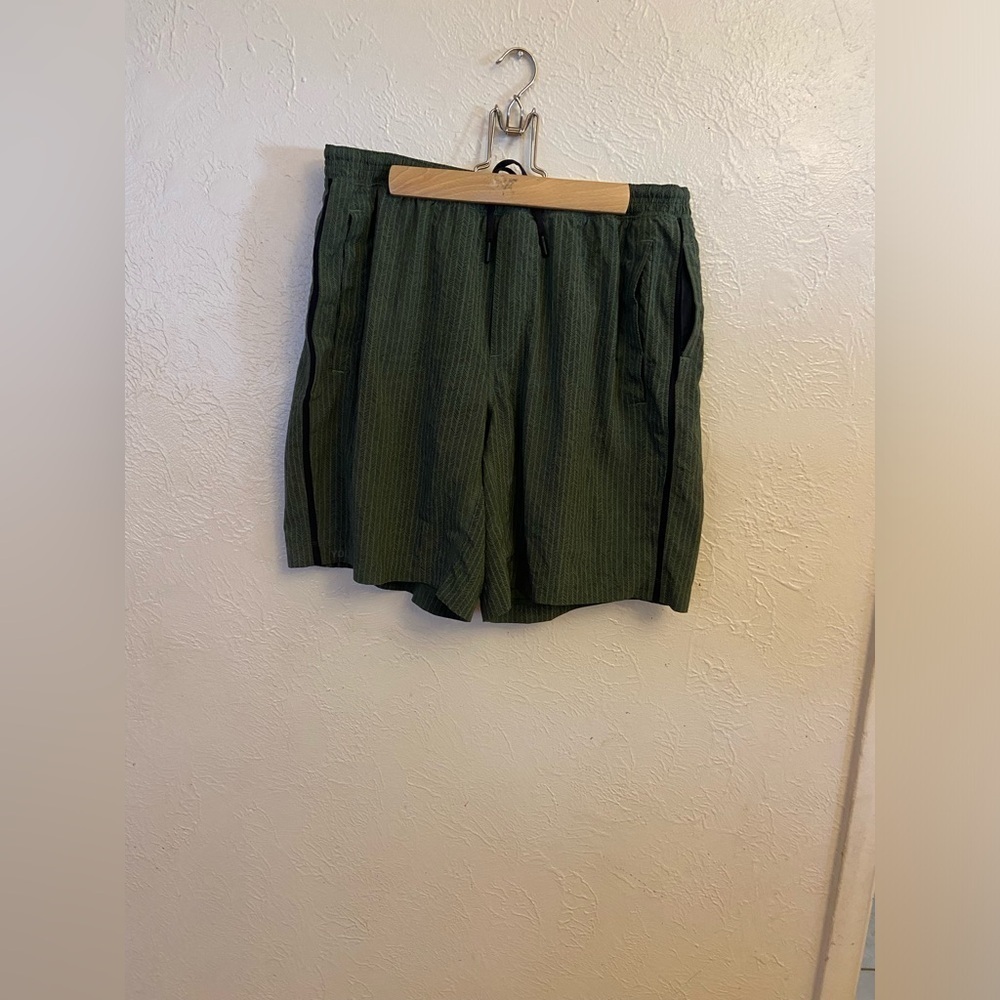 lululemon athletica Shorts